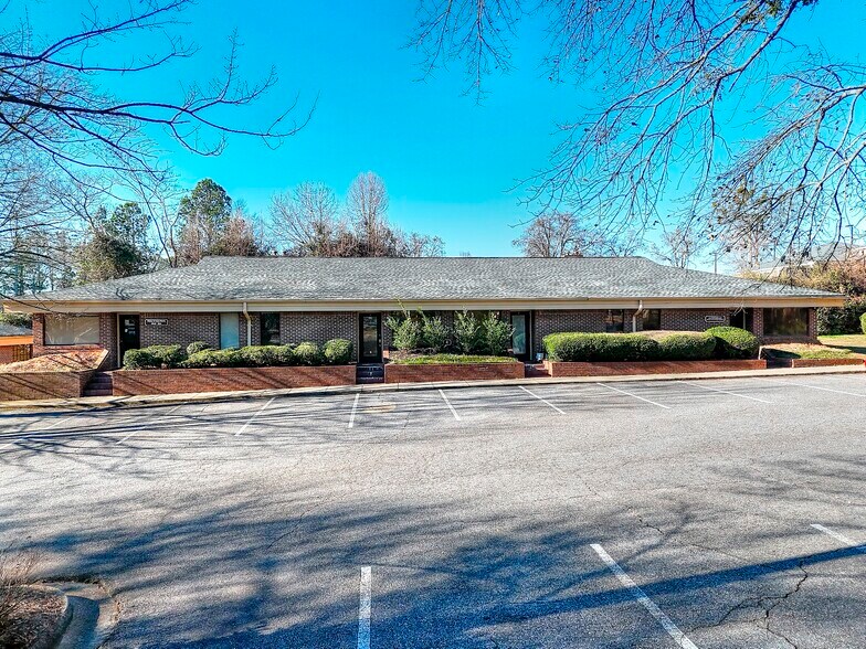 More Photos Of 11205 Alpharetta Hwy, Roswell Office Residential For Lease