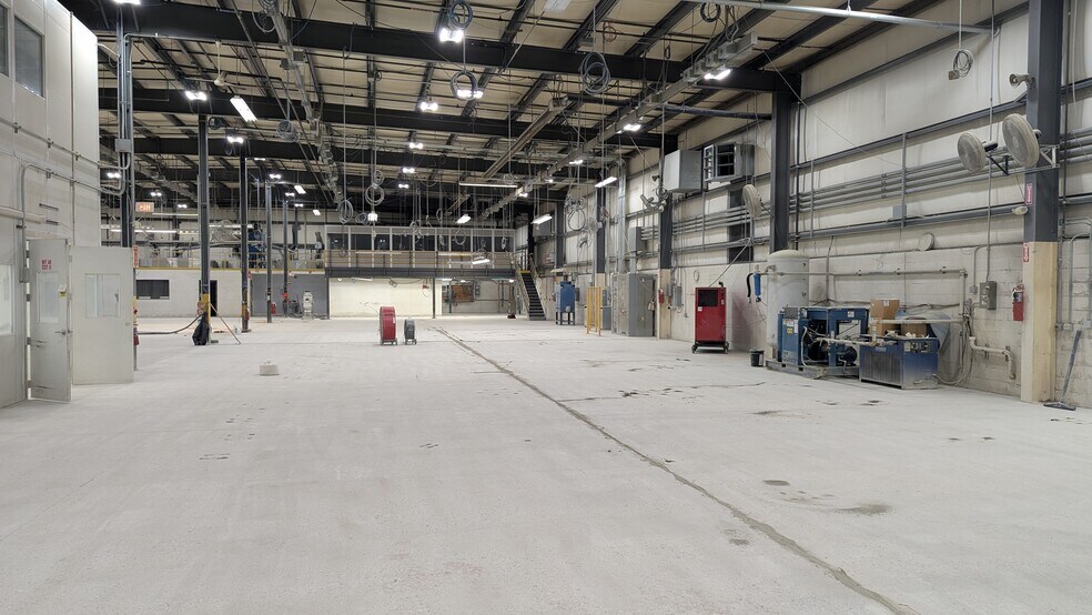 More Photos Of 2155 Traversefield Dr, Traverse City Manufacturing For Lease