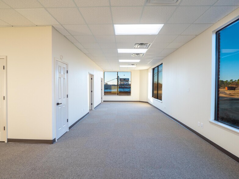 More Photos Of 721 S George Nigh Expy, Mcalester Office For Sale