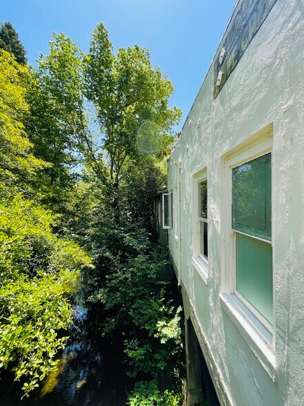 More Photos Of 572-574 San Anselmo Ave, San Anselmo Convenience Store For Sale