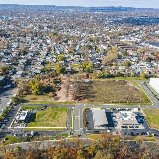 More Photos Of 11 Franklin Ave, Belleville Land For Lease