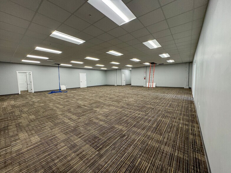 More Photos Of 90 S Garnet St, Tooele Warehouse For Lease