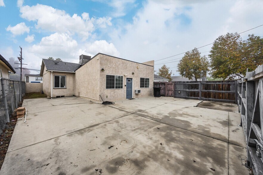 More Photos Of 126 N Euclid St, Fullerton Office Residential For Sale