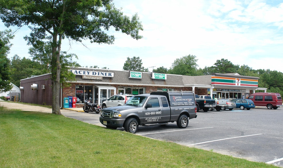 More Photos Of 524-530 Lacey Rd, Forked River Freestanding For Lease