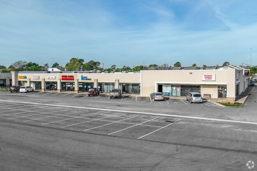 More Photos Of 9902-9912 E 21st St, Tulsa Unknown For Lease