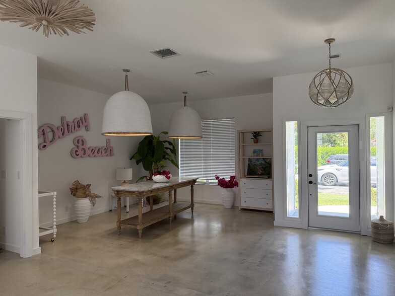 More Photos Of 200 SE 7th Ave, Delray Beach Schools For Sale