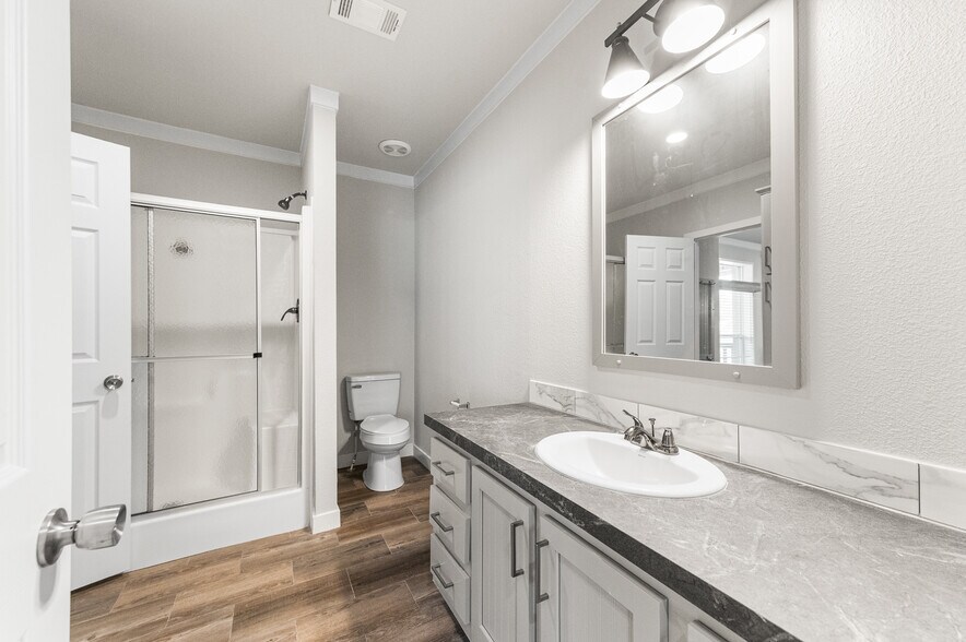 More Photos Of 9130 Rebecca Creek Rd, Spring Branch Specialty For Sale