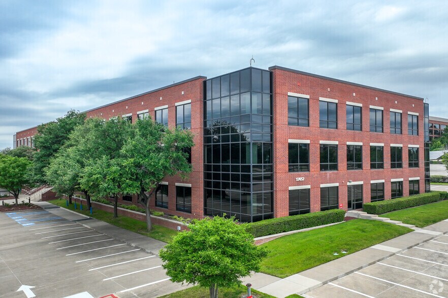 More Photos Of , Dallas Office For Sale