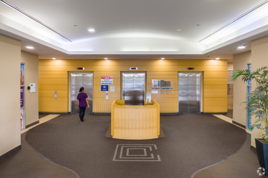 More Photos Of 2250 Bovaird Dr E, Brampton Office For Sale