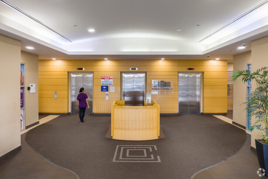 More Photos Of 2250 Bovaird Dr E, Brampton Office For Lease