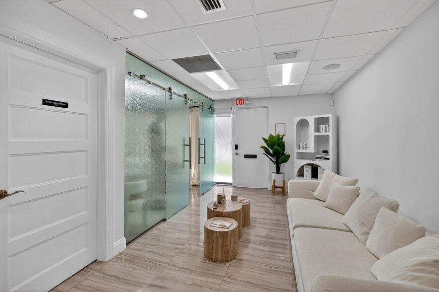 More Photos Of 201 N University Dr, Plantation Medical For Sale