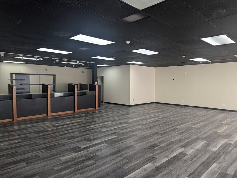 More Photos Of 7033-7063 W Colfax Ave, Lakewood Storefront Retail Office For Lease