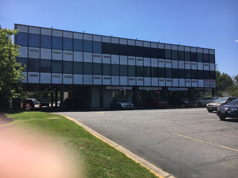 56125620 Saint Barnabas Rd, Oxon Hill, MD 20745 Office For Lease