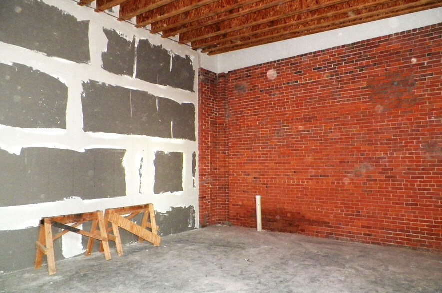 More Photos Of 301 Harris Ave, Providence Storefront For Sale