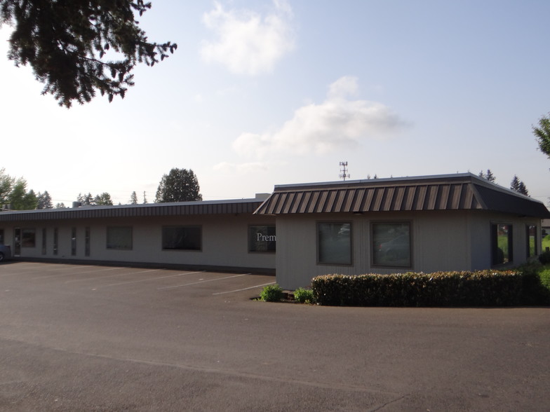 Primary Photo Of 4418-4420 NE St Johns Rd E, Vancouver Freestanding For Lease