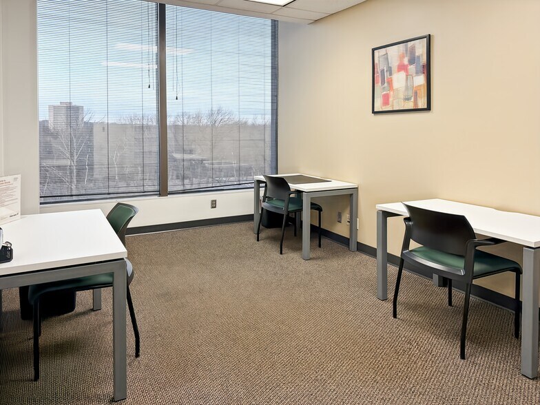 More Photos Of 9393 W 110th St, Overland Park Coworking Space