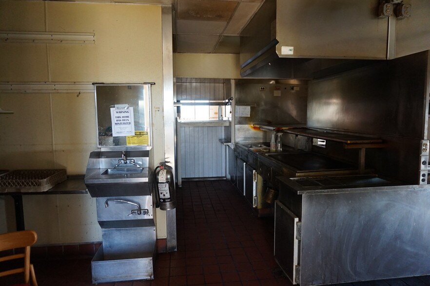 More Photos Of 3565 Libbey Rd, Perrysburg Fast Food For Lease