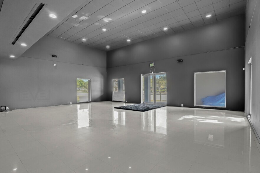 More Photos Of 5401 N Federal Hwy, Fort Lauderdale Freestanding For Sale