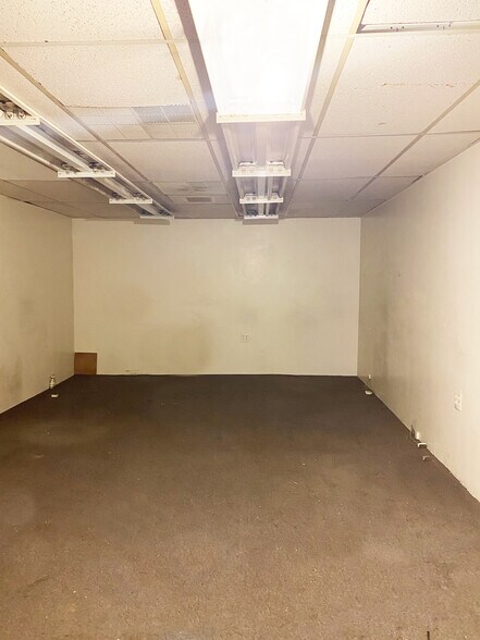 More Photos Of 1620 Kings Hwy, Brooklyn Storefront Retail Office For Lease