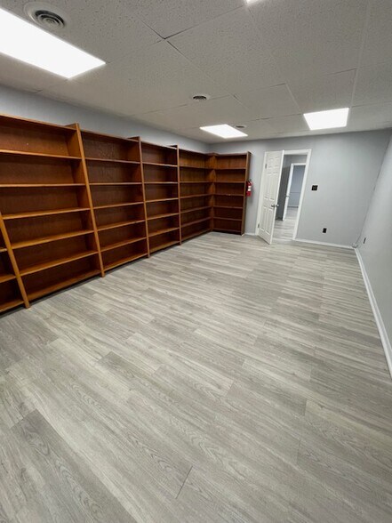 More Photos Of 319 High St, Burlington Office Residential For Lease