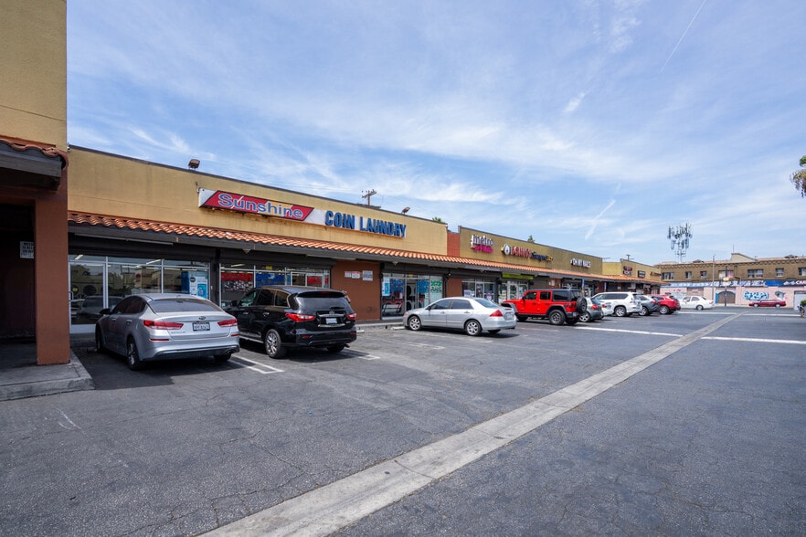 More Photos Of 4701-4725 S Broadway, Los Angeles Storefront For Sale