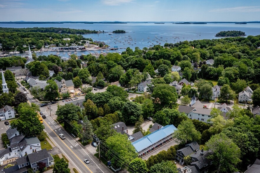 More Photos Of 68 Elm St, Camden Hotel For Sale