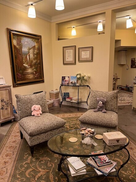 More Photos Of 4680 Broadway St, Boulder Office For Lease