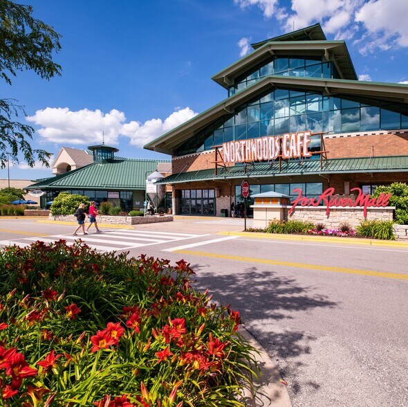 More Photos Of 4301 W Wisconsin Ave, Appleton Unknown For Lease