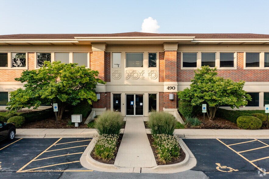 Primary Photo Of 450-480 E Roosevelt Rd, West Chicago Unknown For Lease