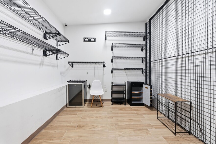 More Photos Of 36 Congress St, Jersey City General Retail For Sale