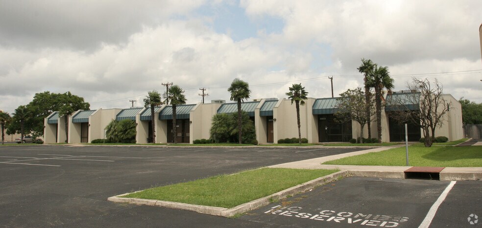 More Photos Of 8823 Tradeway St, San Antonio Office For Lease