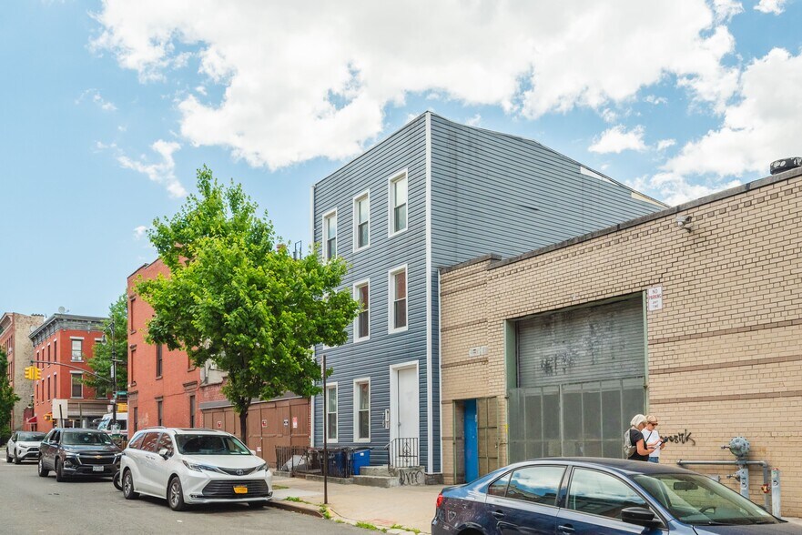 More Photos Of 76 Java St, Brooklyn Apartments For Sale