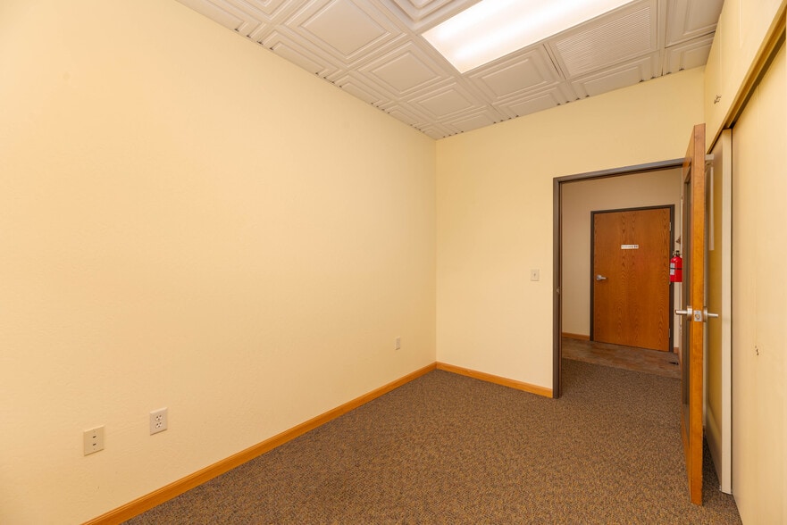 More Photos Of 1600 W University Ave, Flagstaff Medical For Sale