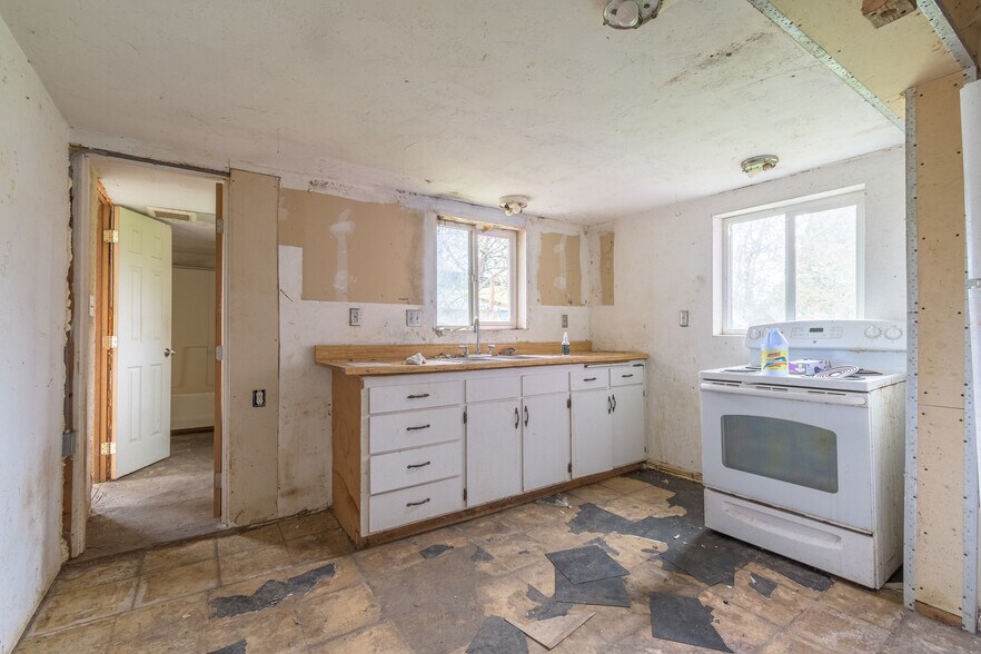 More Photos Of 478 E 32nd Ave, Eugene Apartments For Sale