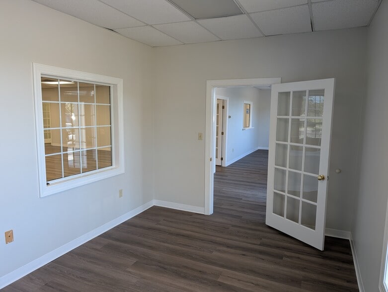 More Photos Of 1709 River St, Valdosta Office For Lease