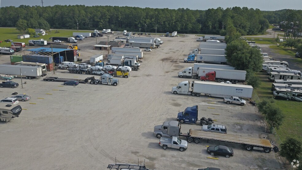 More Photos Of 10688 General Ave, Jacksonville Office For Lease