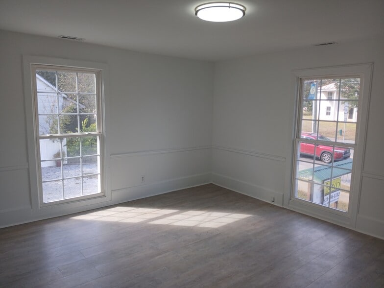 More Photos Of 119 W Main St, Youngsville Freestanding For Sale