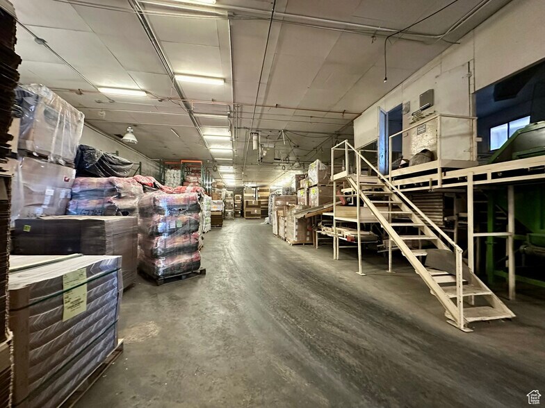 More Photos Of 848 S 2000 W, Syracuse Unknown For Lease