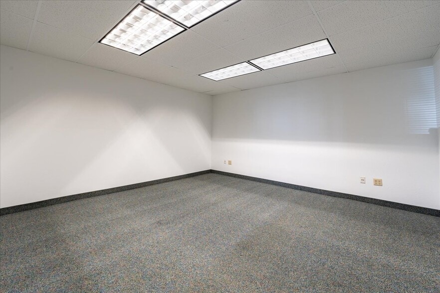 More Photos Of 2151 Van Horn Rd, Fairbanks Warehouse For Sale