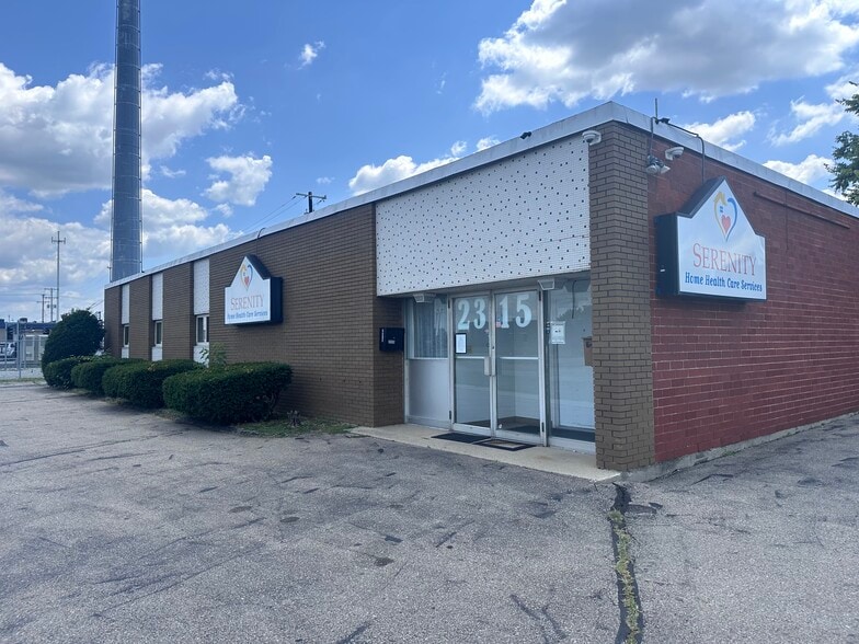 Primary Photo Of 2315 Stanley Ave, Dayton Light Distribution For Sale