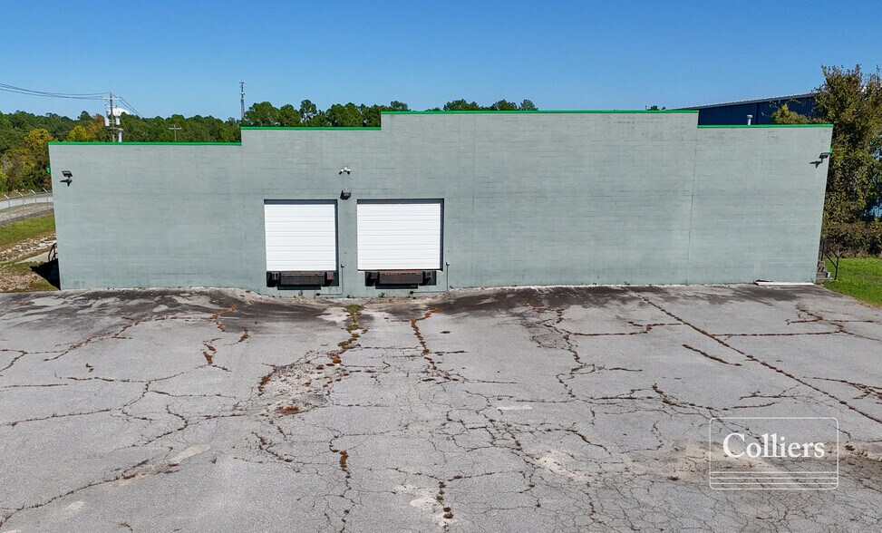 More Photos Of 408 N Springs Rd, Columbia Warehouse For Lease