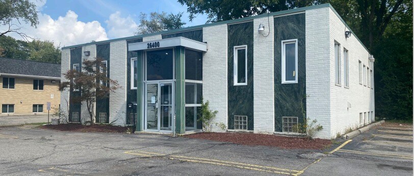 More Photos Of 26400 Southfield Rd, Lathrup Village Office For Lease