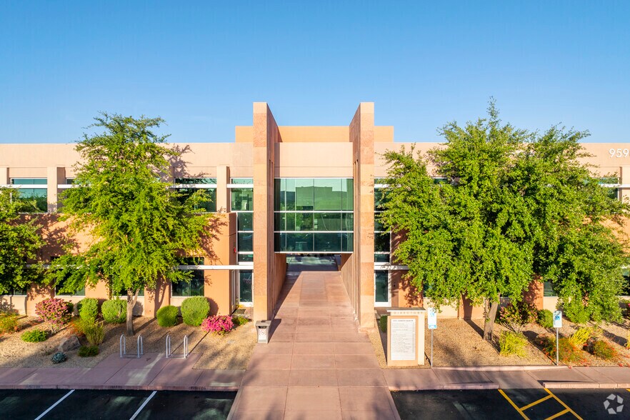 More Photos Of 9590 E Ironwood Square Dr, Scottsdale Medical For Sale