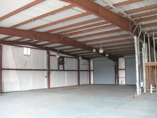 More Photos Of 4838 Pontchartrain Dr, Slidell Warehouse For Lease