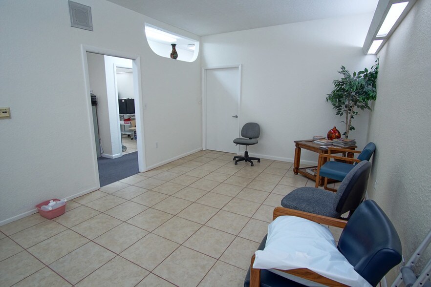 More Photos Of 1260 E Normandy Blvd, Deltona Medical For Lease