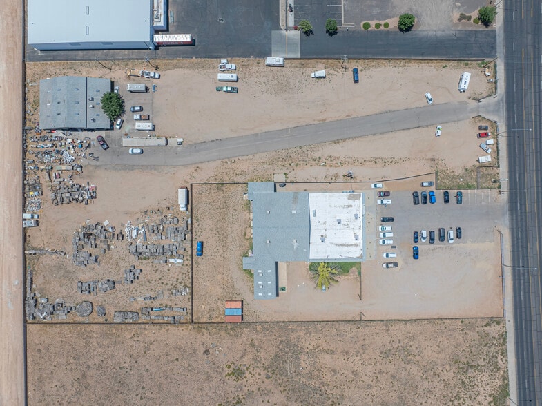 More Photos Of 2630 Airway Ave, Kingman Warehouse For Sale