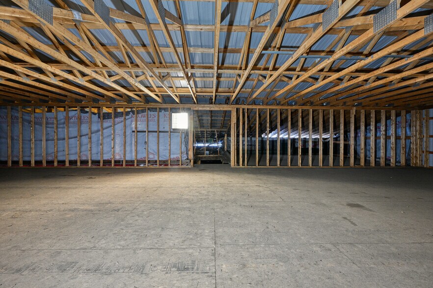 More Photos Of 74 Route 133, Winthrop Flex For Sale