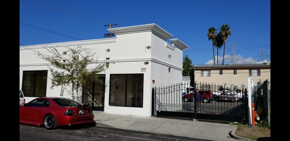 More Photos Of 6100-6108 Vineland Ave, North Hollywood Freestanding For Lease