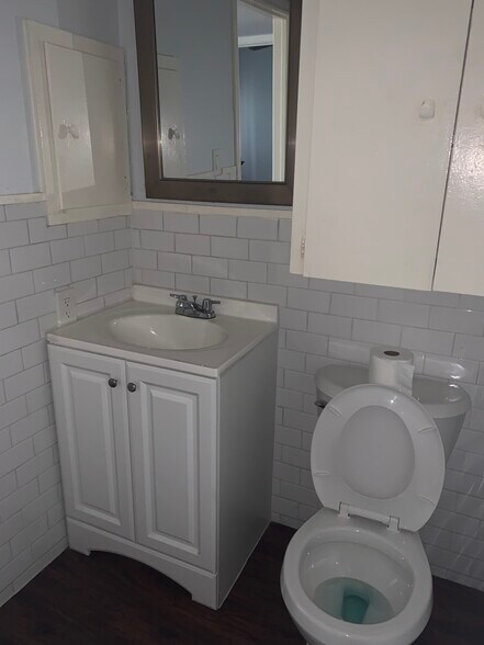 More Photos Of 1710 Wooten Park Dr, Austin Apartments For Sale