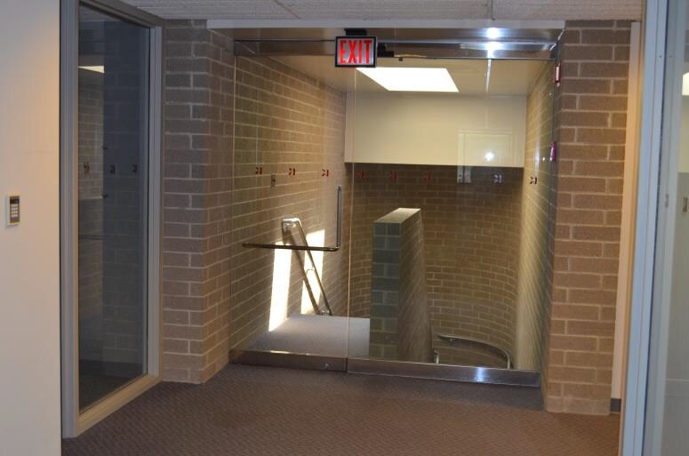 More Photos Of 252 Park West Dr, Pittsburgh Manufacturing For Lease